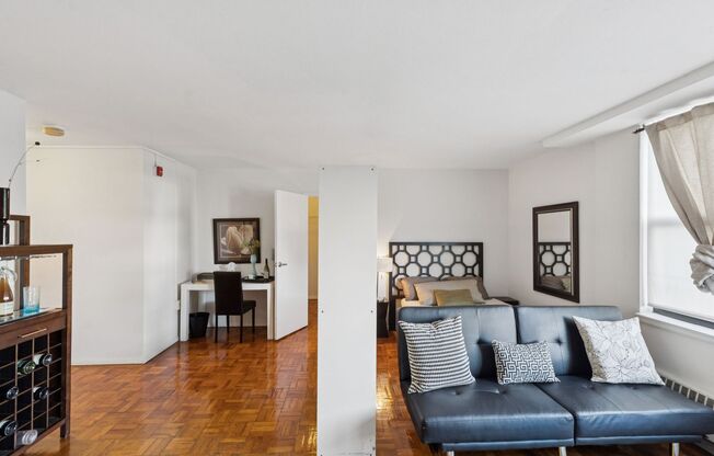 Studio, 500 sqft, $1,025