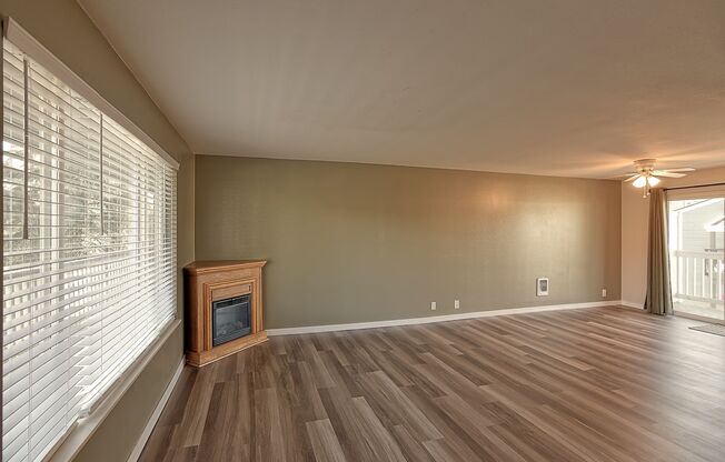 2 beds, 1 bath, $1,750