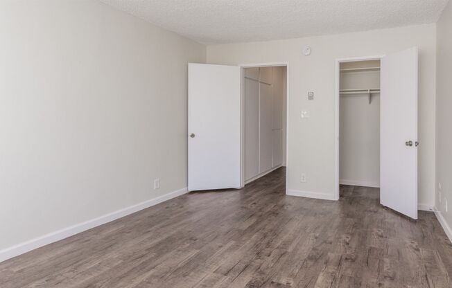 Woodridge Apartments - Plummer (8364)