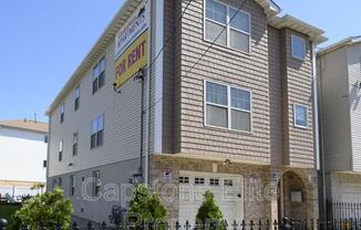 255-257 NJ Railroad Ave #2