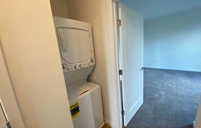 1 bed, 1 bath, 675 sqft, $2,100, Unit The Elm - 608
