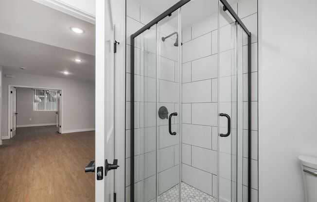 2 beds, 2 baths, 895 sqft, $2,698, Unit 100