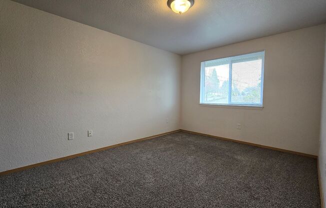 2 beds, 1 bath, 875 sqft, $1,295, Unit 127-78