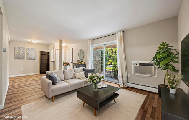 Bright & Inviting 2 Bedroom Condo in Denver