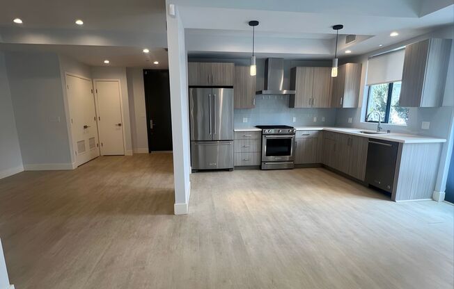 5955 Saturn St