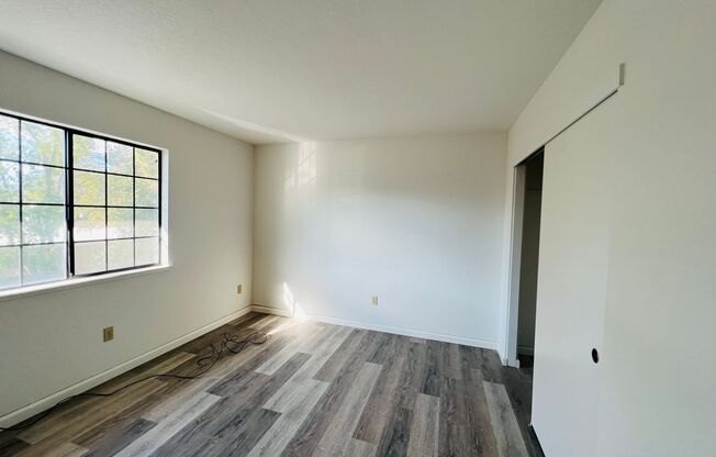 2 beds, 1 bath, $1,850, Unit 2