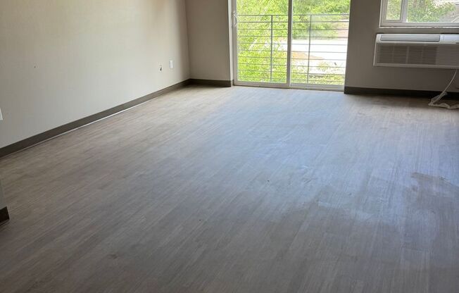 1 bed, 1 bath, 645 sqft, $1,395, Unit 108