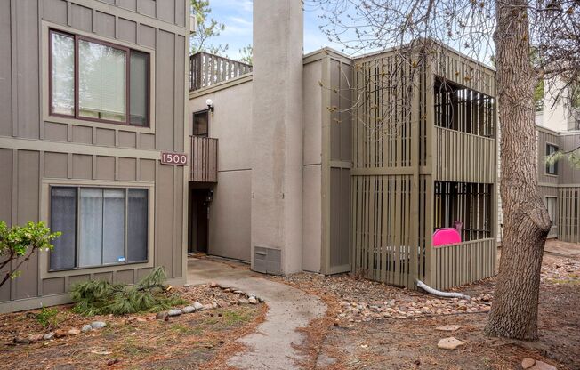 1 bed, 1 bath, $1,350, Unit Unit 1511