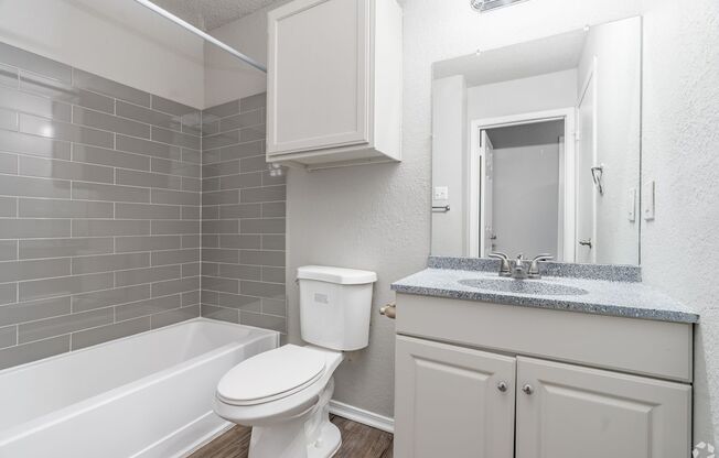 1 bed, 1 bath, 626 sqft, $799, Unit 2006