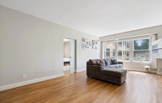 3901 CATHEDRAL AVE NW