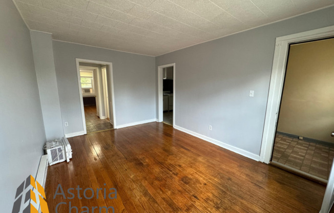 1 bed, 1 bath, $1,100, Unit 4110 Audrey Ave - Unit 2