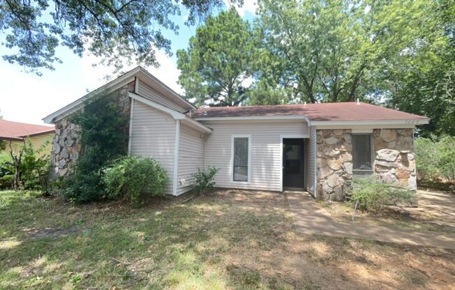 4 Success is now offering this spacious 3 bedroom home.