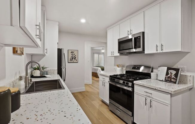 1 bed, 1 bath, 650 sqft, $2,400, Unit Unit 08