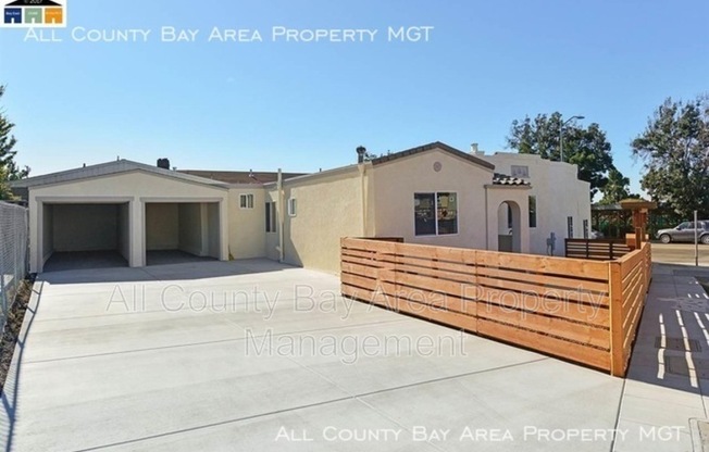 2462 TAYLOR AVE