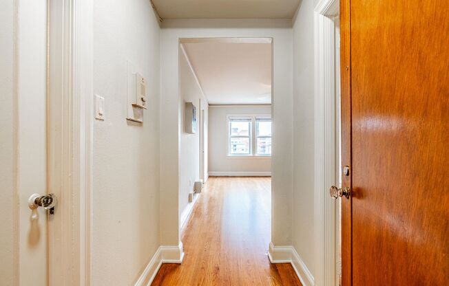 Studio, 1 bath, 475 sqft, $1,399, Unit 503