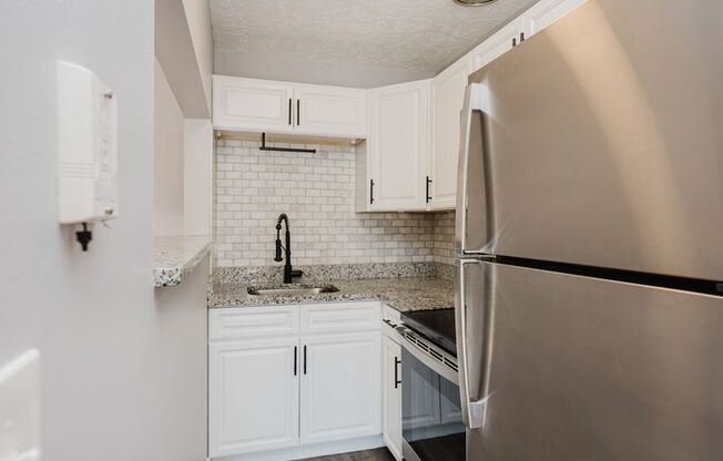 1 bed, 1 bath, 750 sqft, $1,130, Unit 6300 18