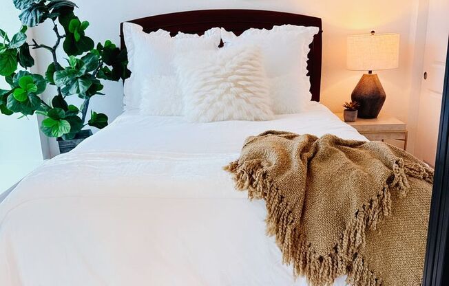 1 bed, 1 bath, 450 sqft, $3,399, Unit 410-912