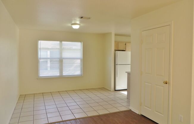 2 Bedroom 2 Bathroom Unit In Georgetown