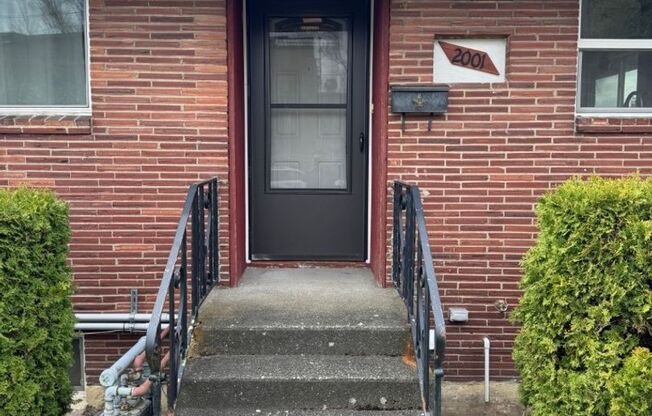 2bd/1ba Seattle Apartment