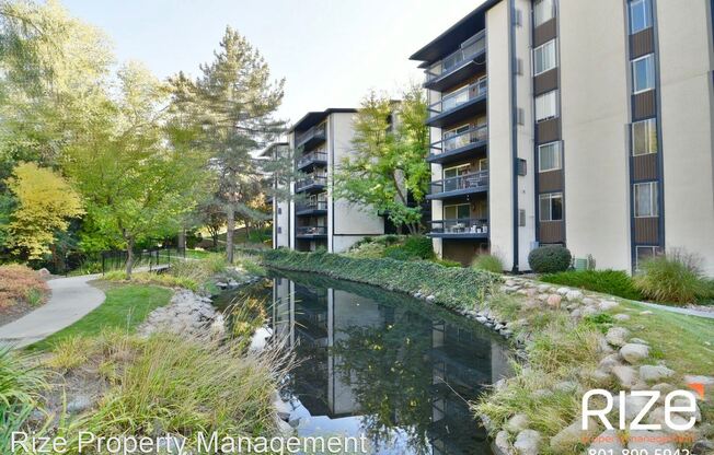 4963 Eastridge Lane #160