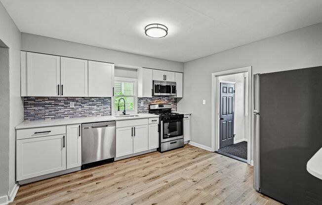 Gorgeous 3 bedroom home in Verona available September 1!