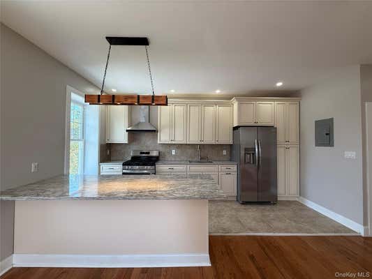 9434 VAN WYCK EXPY