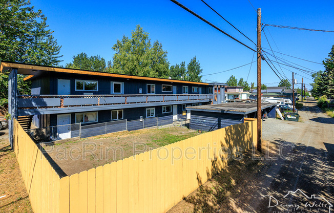 1807 W 36 AVE