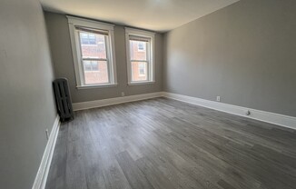 376 Riverway