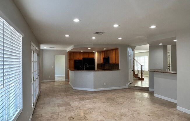 BEAUTIFUL 2 STORY 5 BEDROOM HOME IN HENDERSON