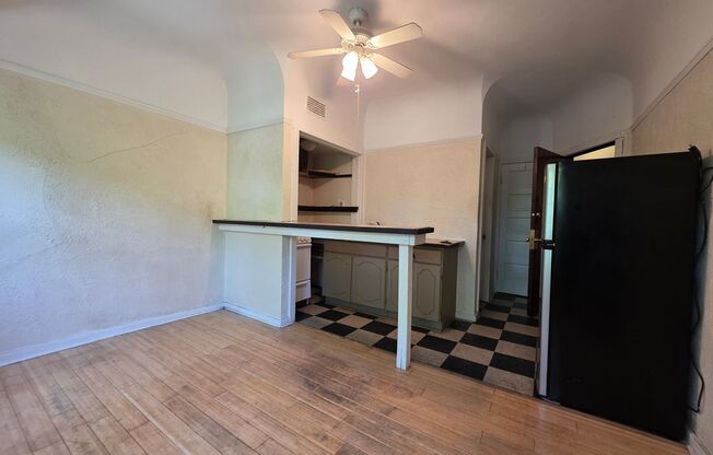 1503-15 E Kane Pl