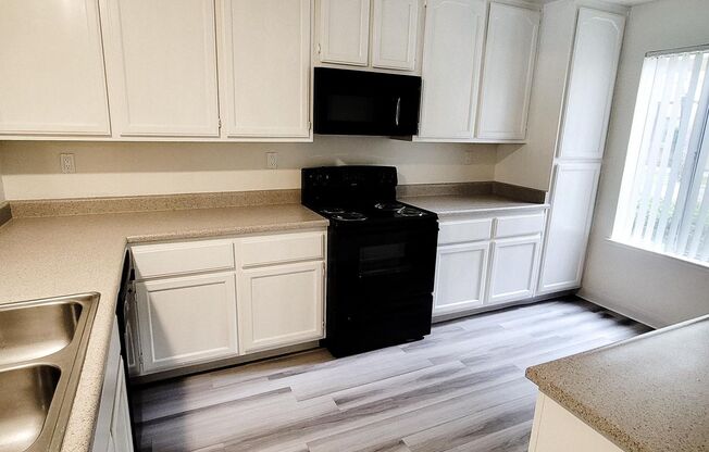 2 beds, 2 baths, 1,537 sqft, $3,380, Unit 118