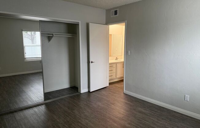 1 bed, 1 bath, 715 sqft, $2,465, Unit A043
