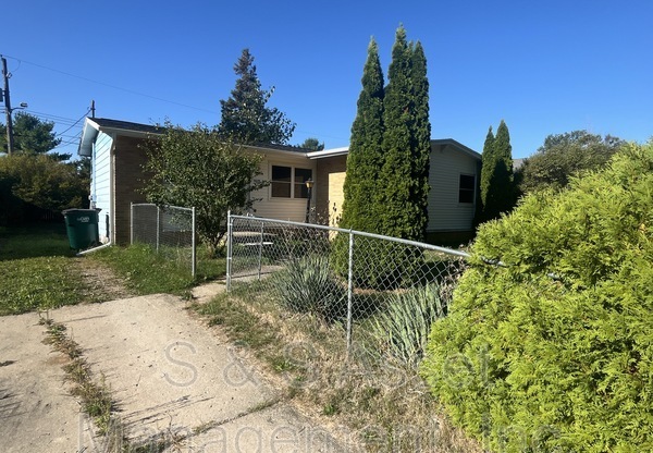 3625 COACHLIGHT CMN ST