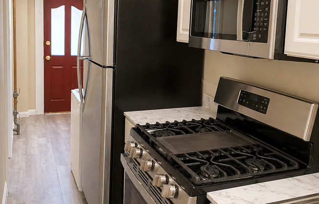 Modern Capitol Hill Location Basement Newly Renovated Unit with 1 Bedroom, 1 Bathroom,