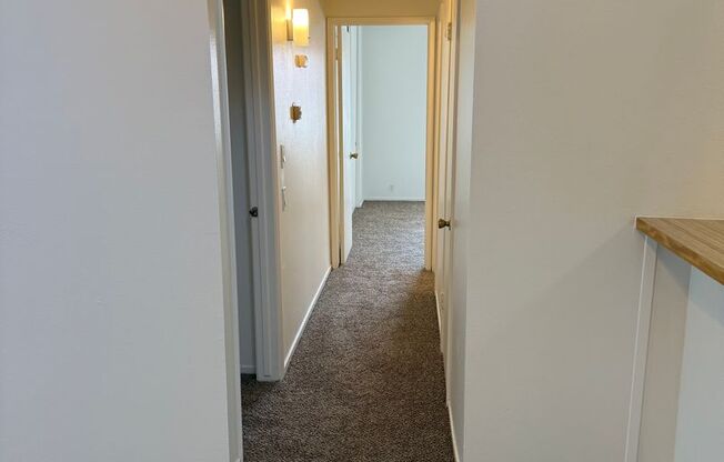 2 beds, 1 bath, $1,200, Unit 47