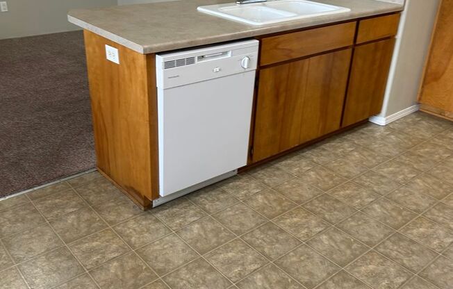 2 Bedroom 2 Bath Downstairs Apartment