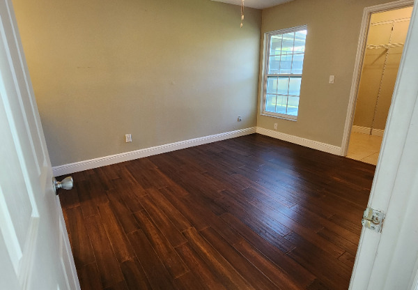 3249 SANDY SHR LN