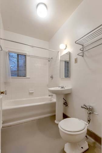 1 bed, 1 bath, 720 sqft, $1,575, Unit 114