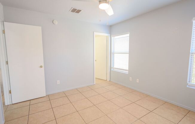 3 beds, 2 baths, $1,550