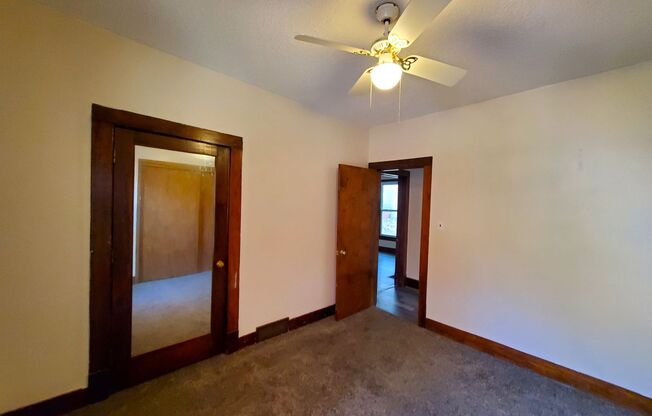 2 beds, 1 bath, 681 sqft, $925, Unit 712