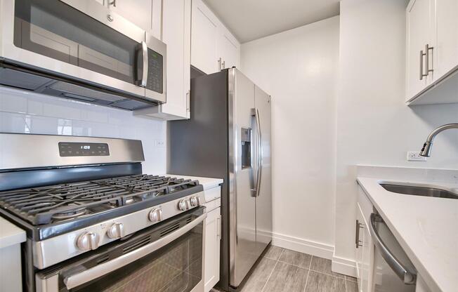 1 bed, 1 bath, 460 sqft, $3,346, Unit D24H