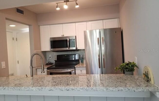 1 Bedroom, 1 1/2 Bath Loft condo at 5101 Eaglesmere Drive, Unit B03, Orlando, FL 32819