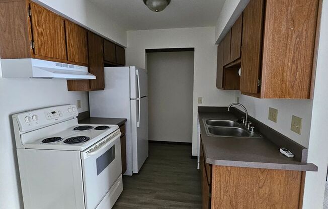 1315 Meadowcreek Dr.