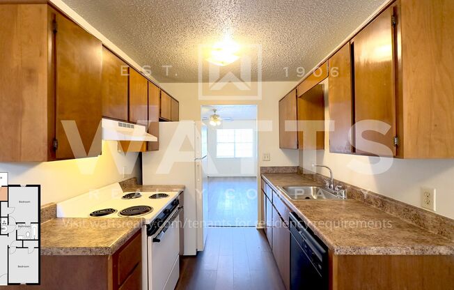 2 beds, 1 bath, 778 sqft, $695, Unit 10