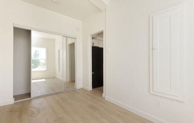 1 bed, 1 bath, 400 sqft, $2,012, Unit 303