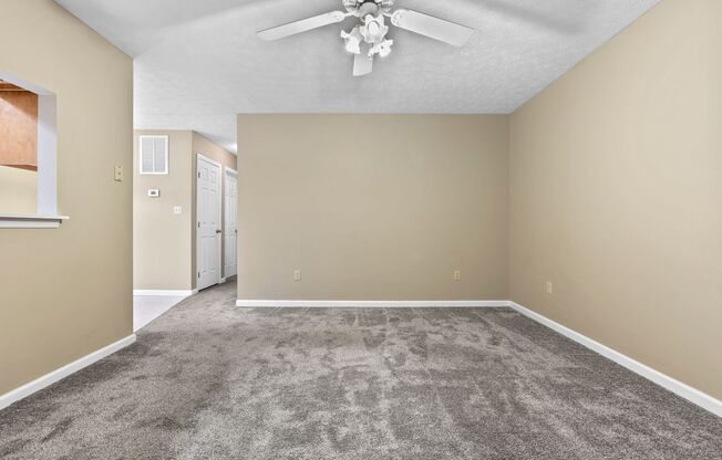 2 beds, 1 bath, 800 sqft, $810, Unit 125 Briarwood Drive #1