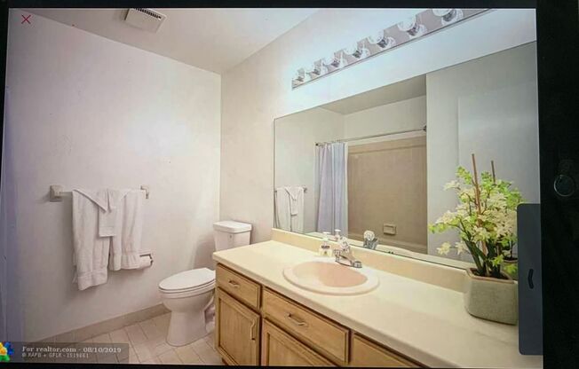 3 beds, 2 baths, $3,100