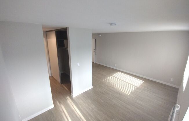 Studio, 1 bath, 468 sqft, $1,995, Unit A09