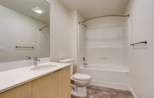 2 beds, 2 baths, 926 sqft, $3,295, Unit 301
