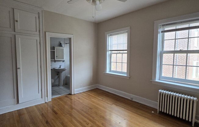 1456 OAK AVE